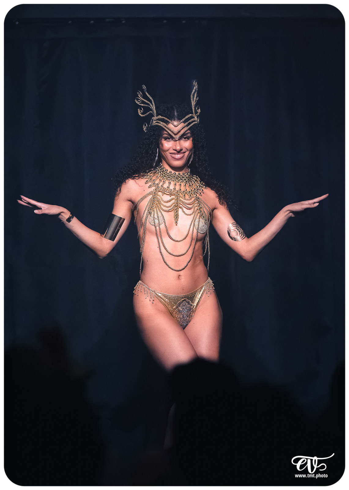 LES COURBES DE L'IL#5